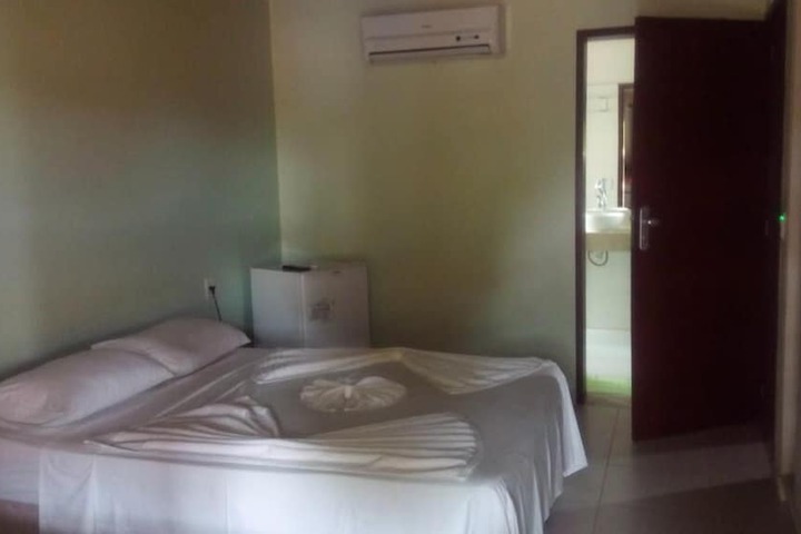 Room 4 of 24