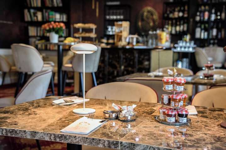 Breakfast/Coffee Service 57 of 89