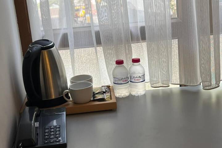 Room 6 of 19
