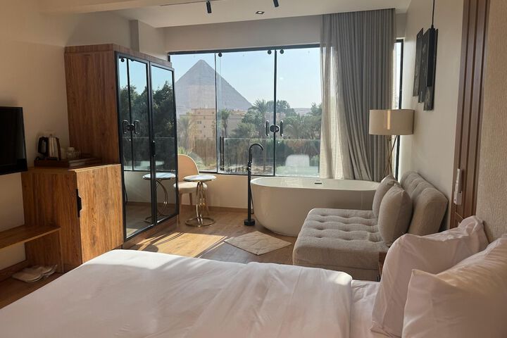 Palacio Pyramids Hotel