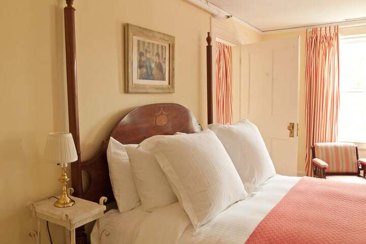 Room 4 of 35