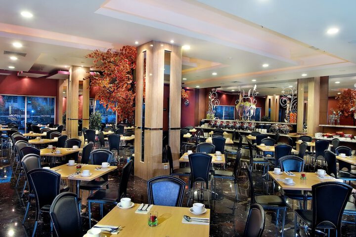 Dining Photos