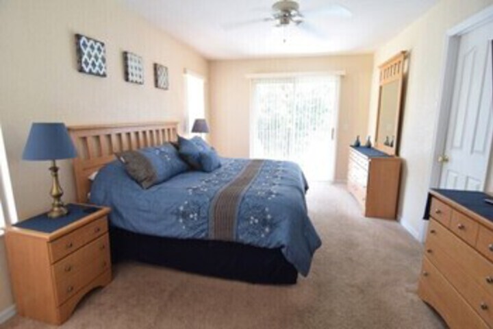 Room 20 of 28