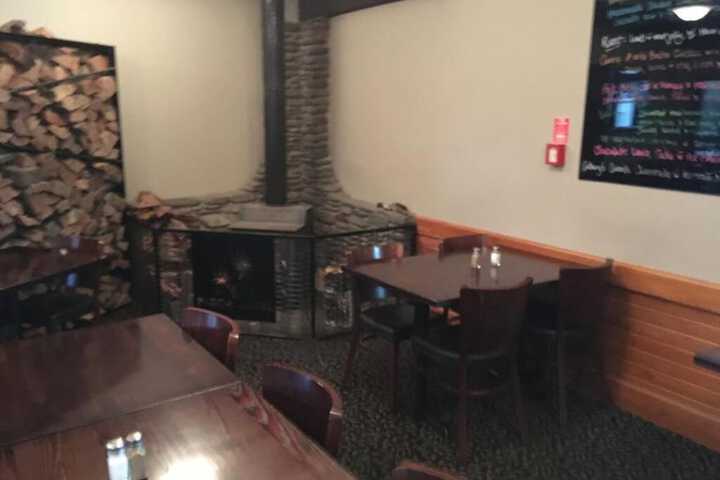 Dining 43 of 64