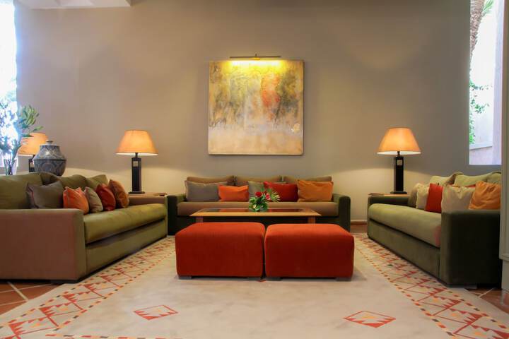 Guest Lobby