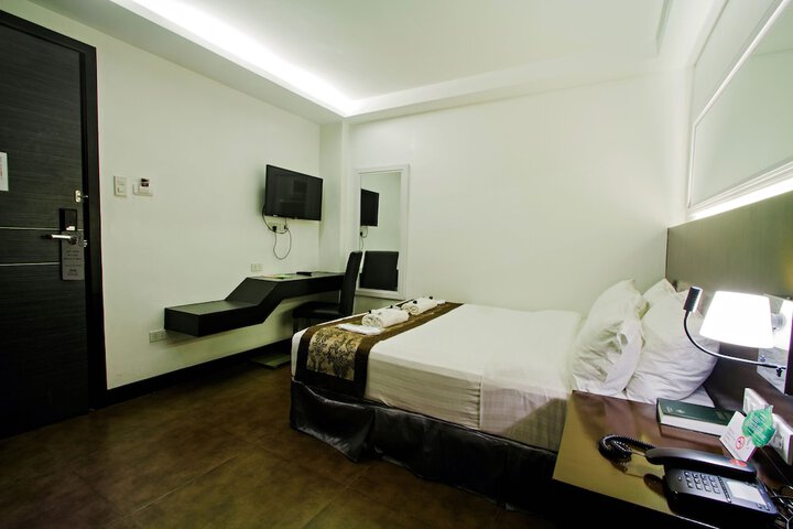 Room 22 of 43