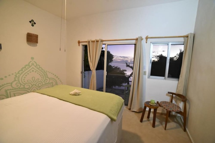 Room 3 of 20