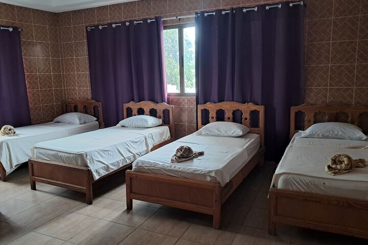 Room 13 of 38