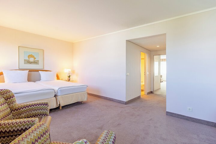 Room 32 of 116