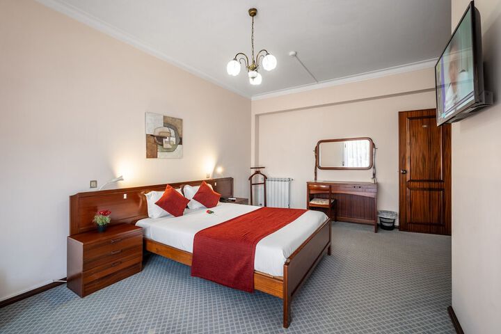Room 18 of 51