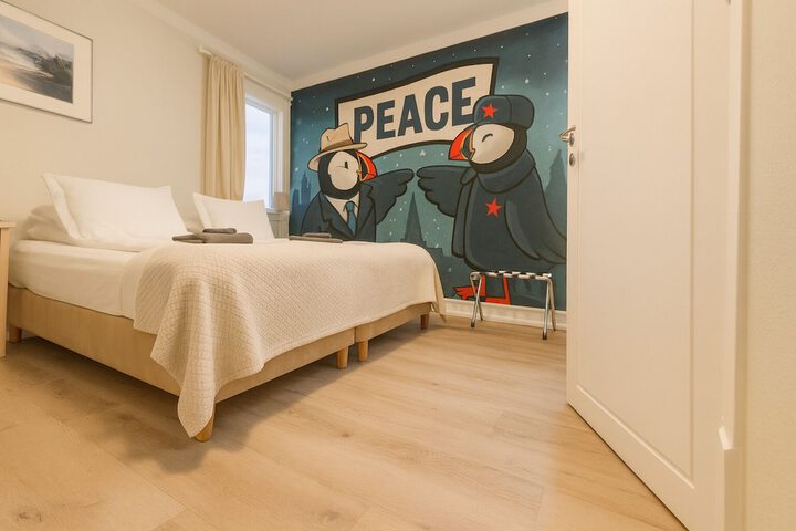 Room 11 of 36
