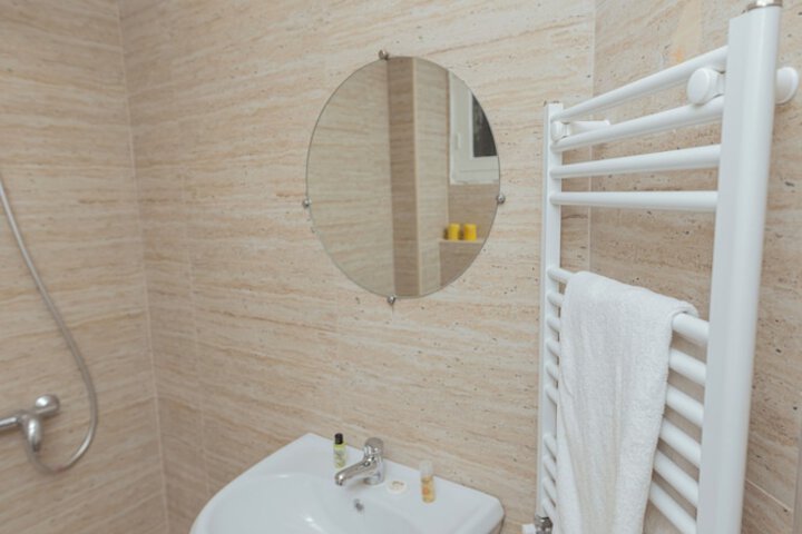 Room 25 of 31
