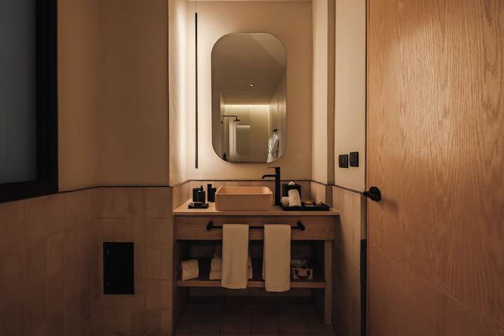 Room 75 of 115