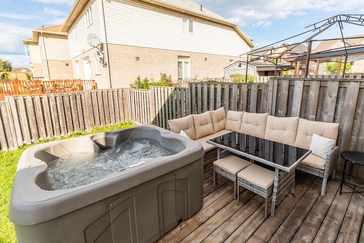 Hot Tub 17 of 30