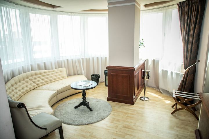 Room 30 of 68