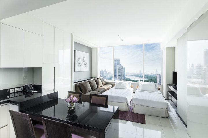 Room 30 of 97