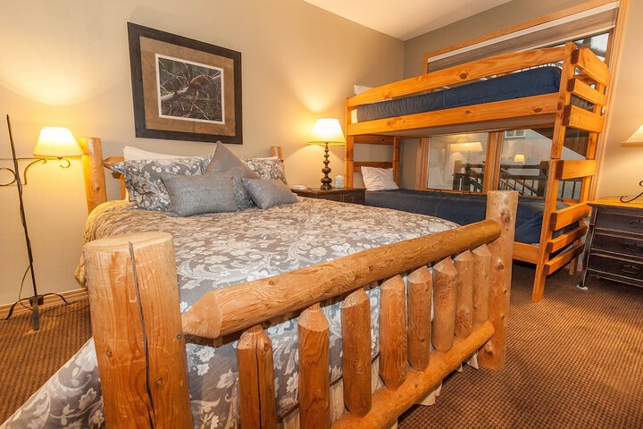 Room 2 of 61