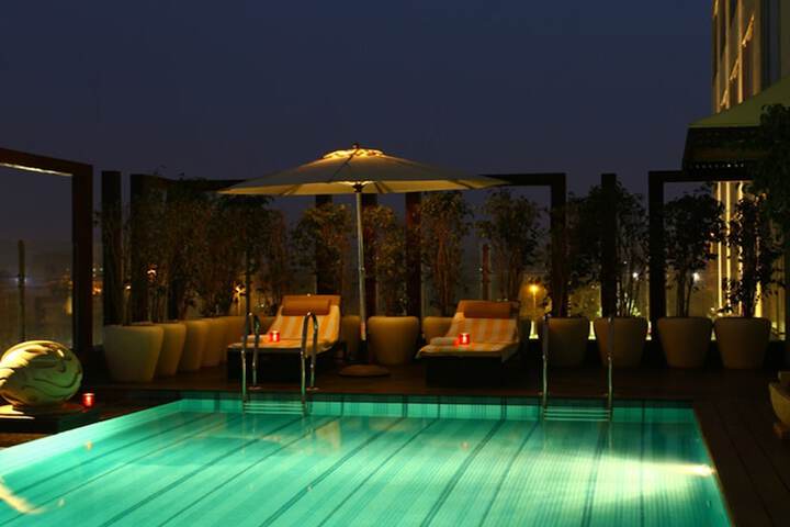 Hotel Pool