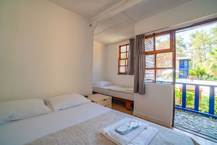 Room 2 of 26