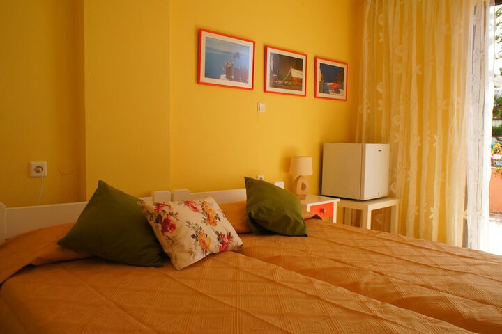 Room 18 of 49