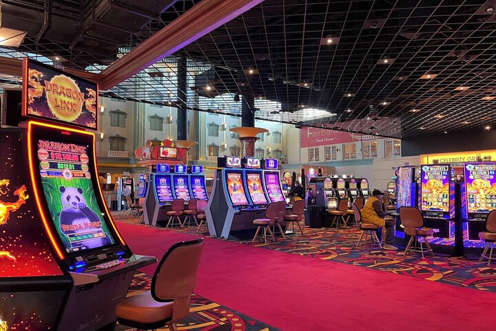 Entertainment 22 of 40