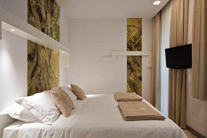 Room 10 of 88