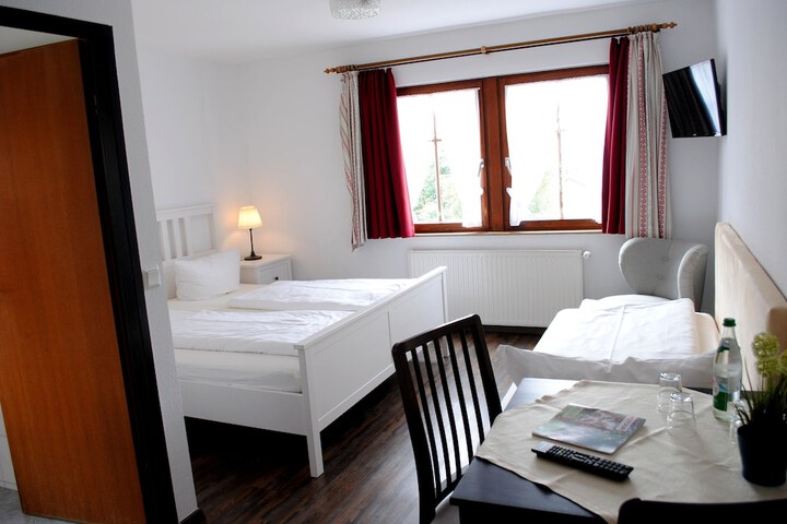 Room 15 of 66