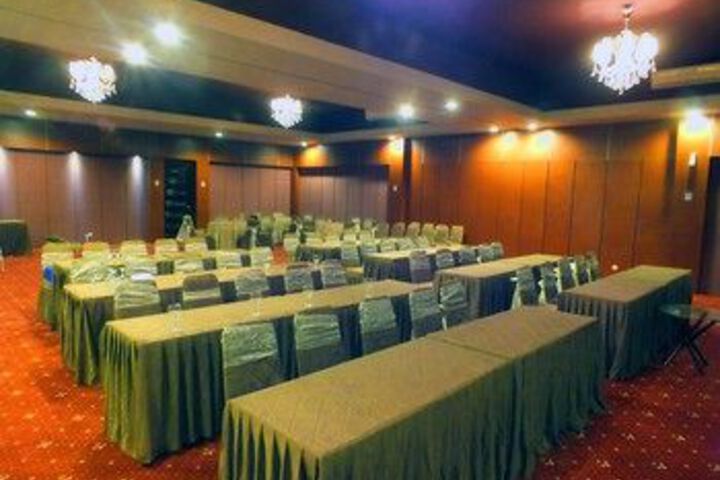 Ballroom/Hall 3 of 24