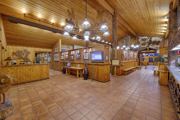 Hotel Interior 2 of 145