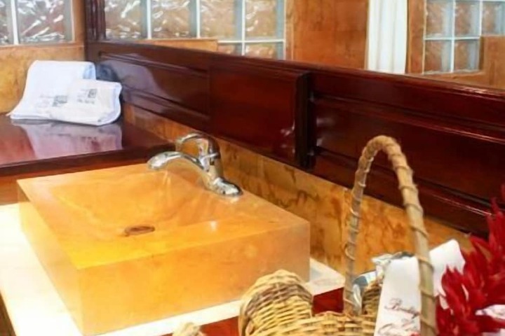 Bath Amenities