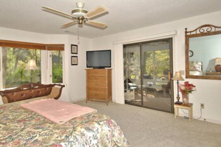 Room 20 of 23