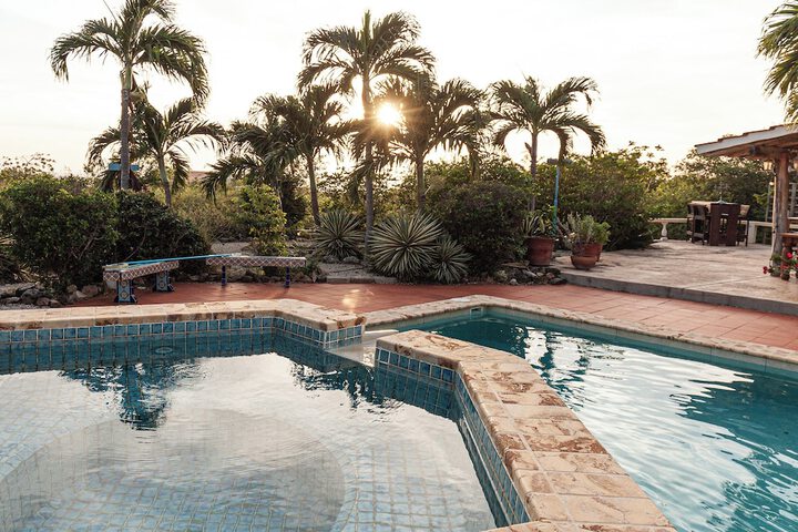 Pool Hotel