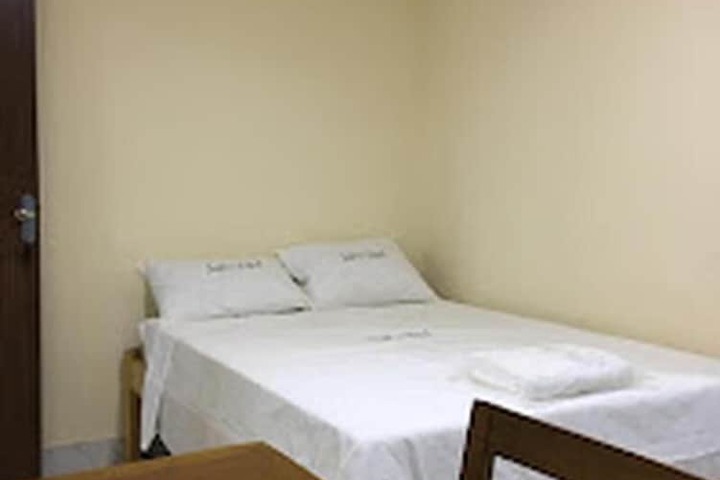 Room 7 of 15