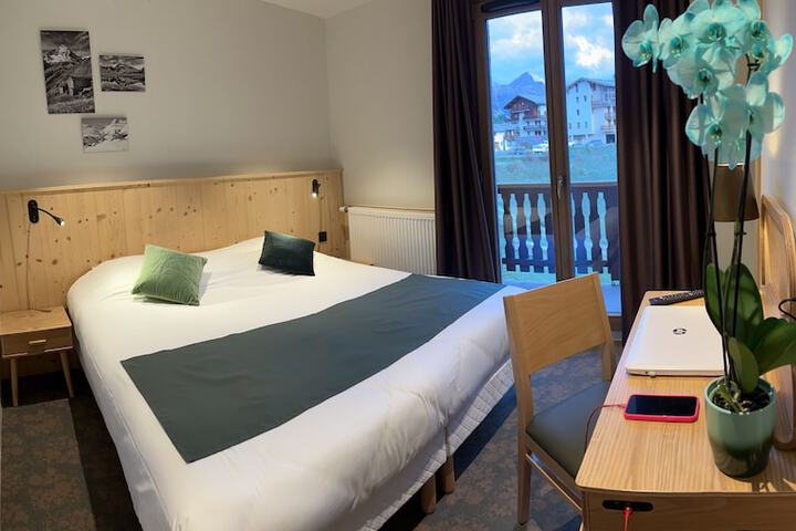 Room 16 of 66