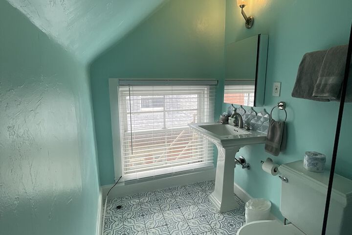 Room 84 of 90