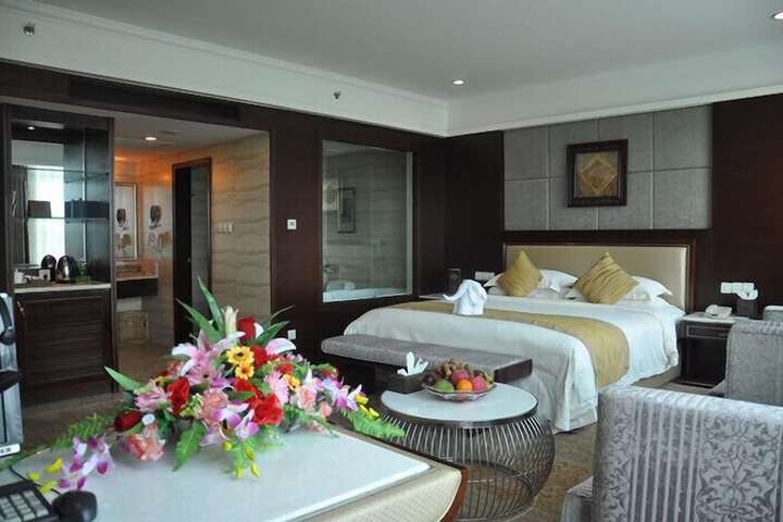 Room 10 of 22