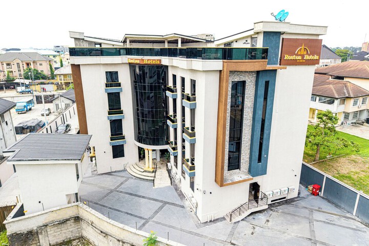 Hotel 86 of 87