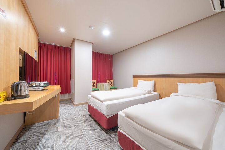 Room 60 of 65