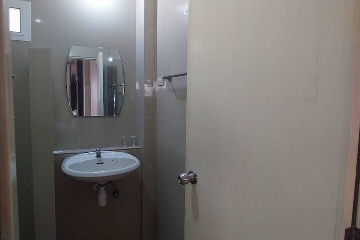 Room 62 of 89
