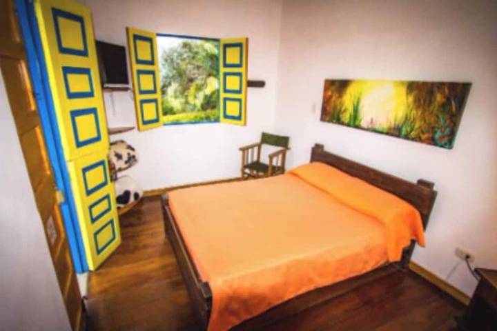 Room 2 of 20
