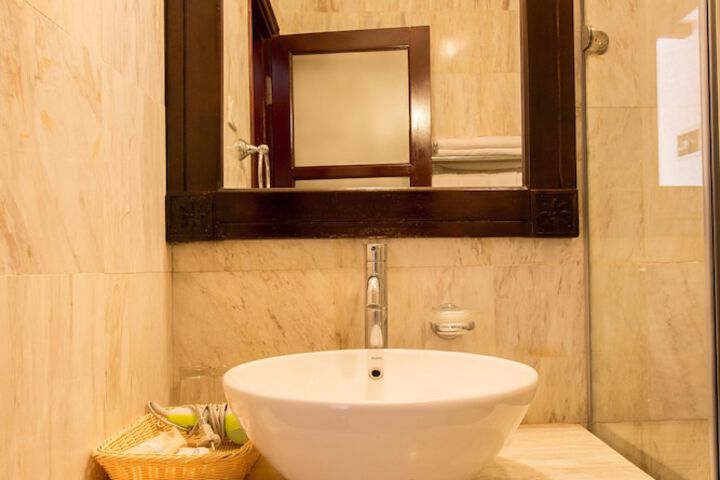 Clean Restrooms