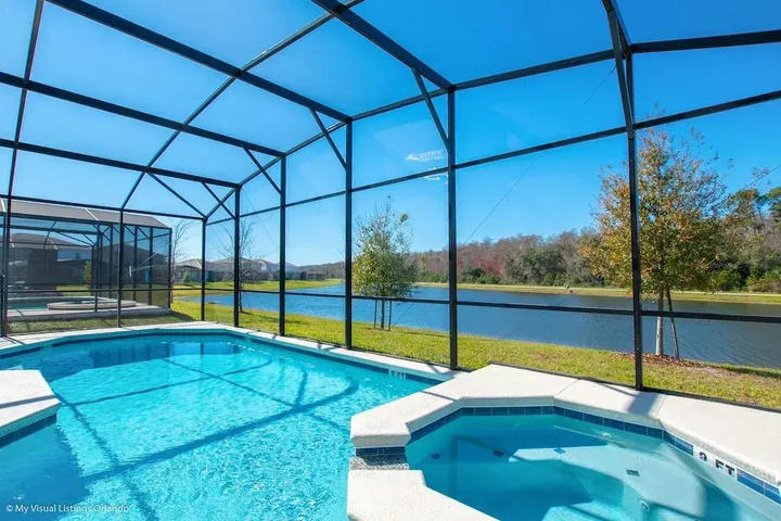 Pool 14 of 25