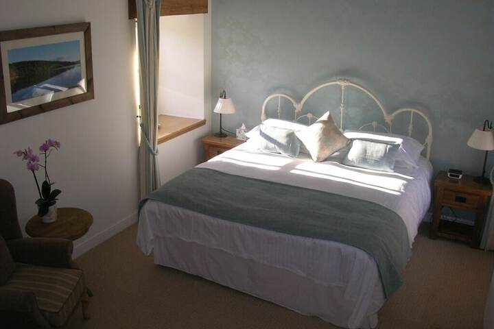 Room 3 of 19
