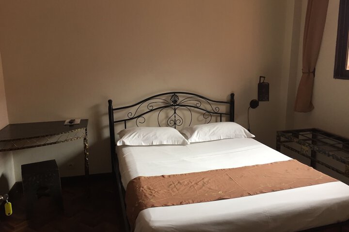 Room 11 of 19