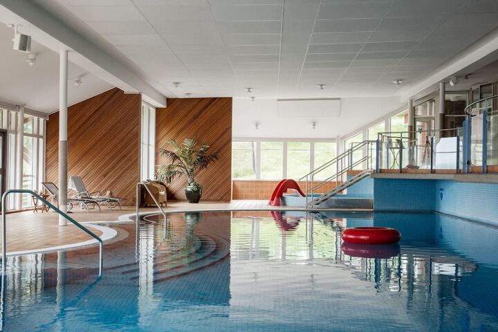 Pool 37 of 66
