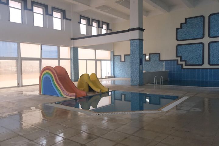 Pool 9 of 14