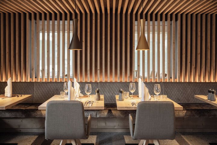 Dining 74 of 84
