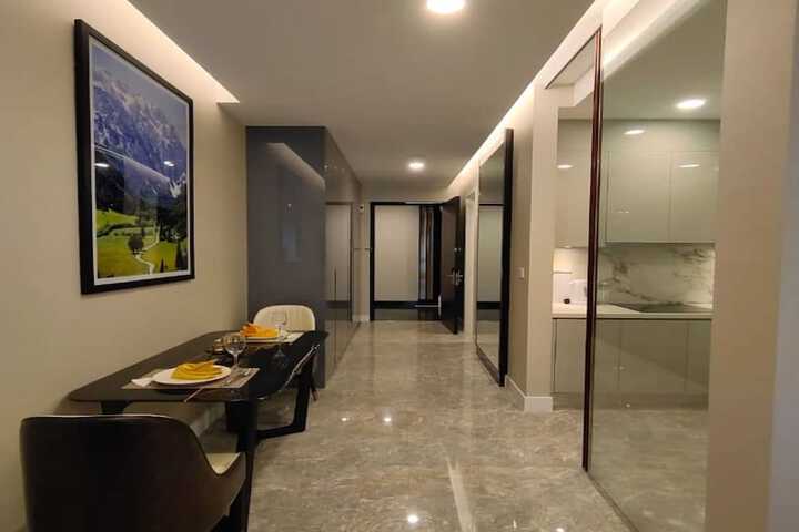 Room 28 of 60