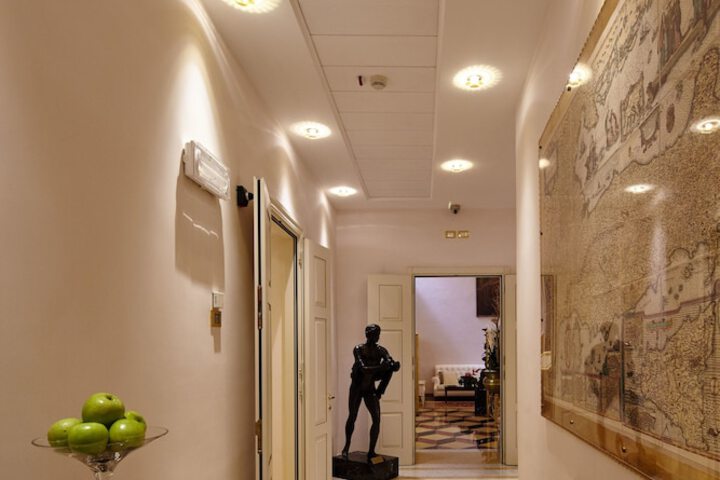 Ballroom/Hall 100 of 106