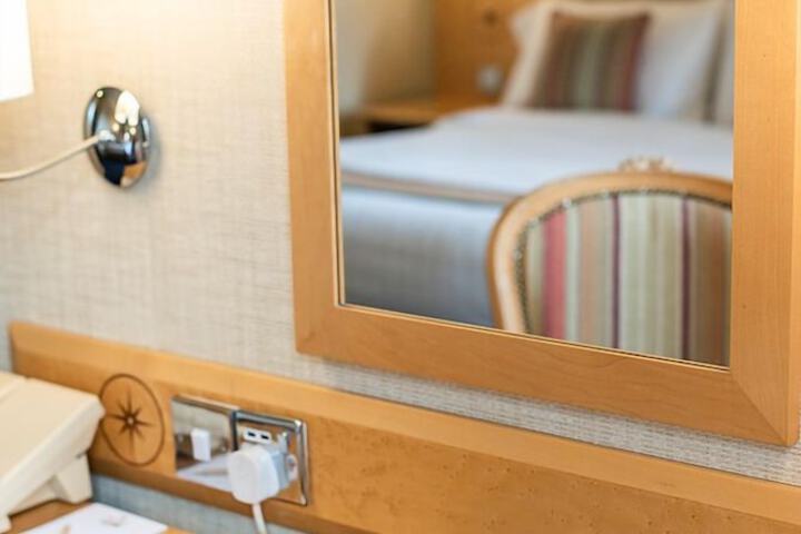 Room 20 of 104